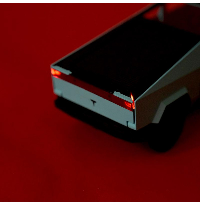 Машинка Автопром Tesla pickup truck 1:32 зі світлом і звуком AP74222_Ocean